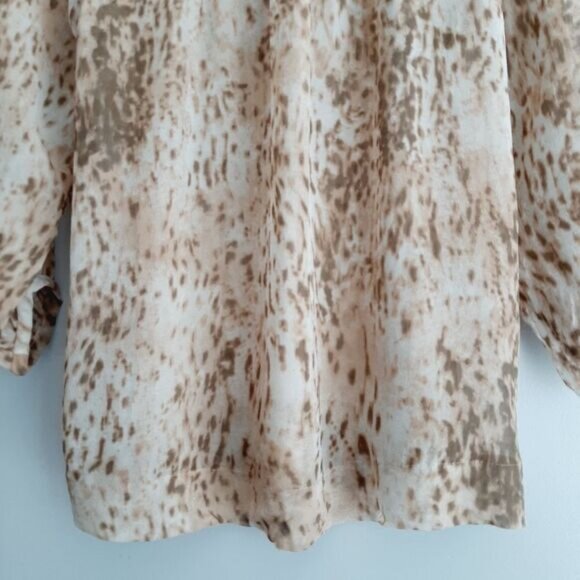 CLUB MONACO 100% Silk Semi-Sheer Lightweight Blouse Top Cheetah Sz XS Flawed - Picture 9 of 15